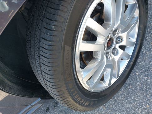 Used 2015 GMC Acadia Denali image 35