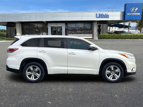 Used 2016 Toyota Highlander Limited image 8