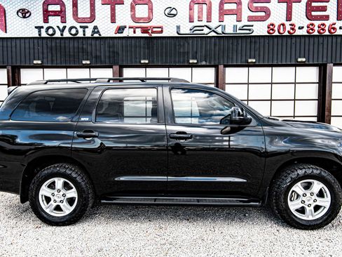Used 2012 Toyota Sequoia SR5 image 22