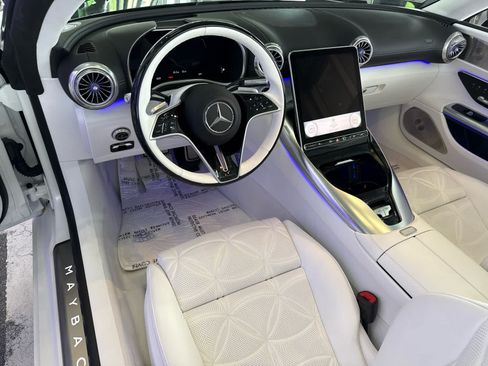 New 2026 Mercedes-Benz Maybach SL 680 image 9