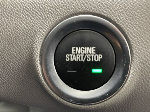 Used 2024 GMC Terrain SLT AWD/4WD image 34