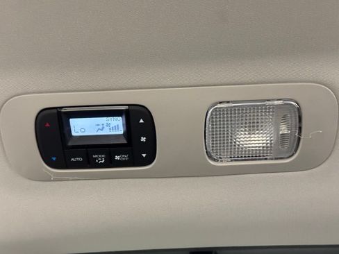 Used 2026 Honda Odyssey Touring image 23