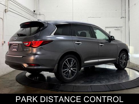 Used 2019 INFINITI QX60 Luxe w/ Essential Package image 8