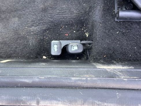 Used 2025 Hyundai Elantra Blue image 28