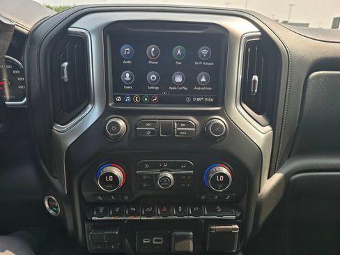 Certified 2020 Chevrolet Silverado 2500 LTZ w/ LTZ Premium Package AWD/4WD image 17