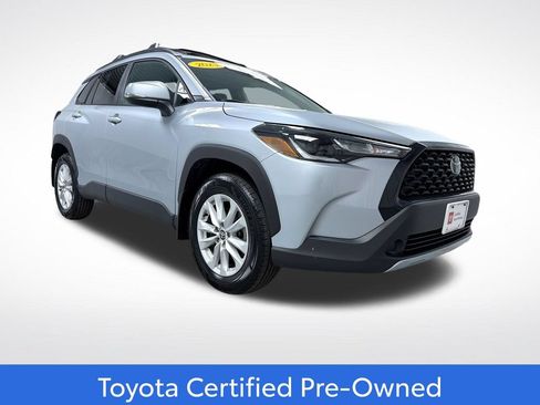Certified 2023 Toyota Corolla Cross LE w/ Moonroof Package AWD/4WD image 1