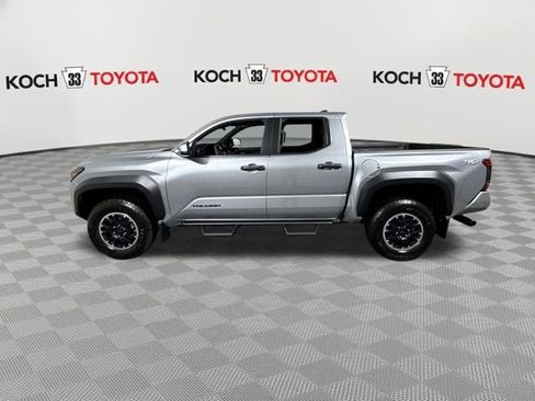 New 2025 Toyota Tacoma TRD Off-Road image 5