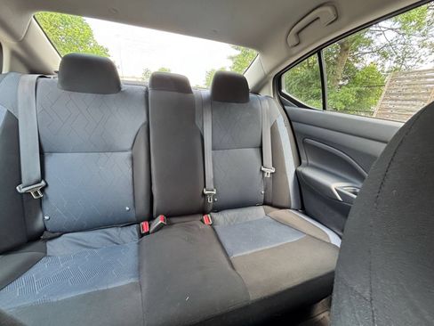 Used 2025 Nissan Versa SV FWD image 36
