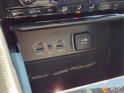 Used 2024 Jeep Grand Cherokee Limited 4xe AWD/4WD image 9