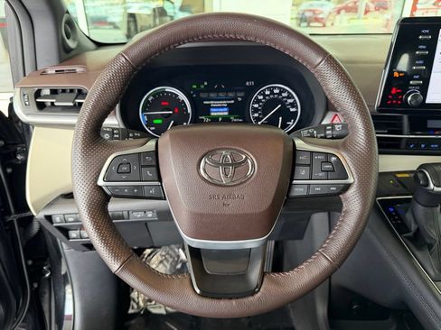 Certified 2024 Toyota Sienna Platinum w/ Protection Package (TMS) AWD/4WD image 25