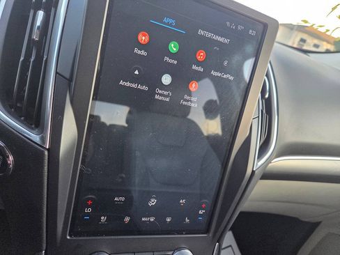 Used 2024 Ford Edge Titanium AWD/4WD image 9