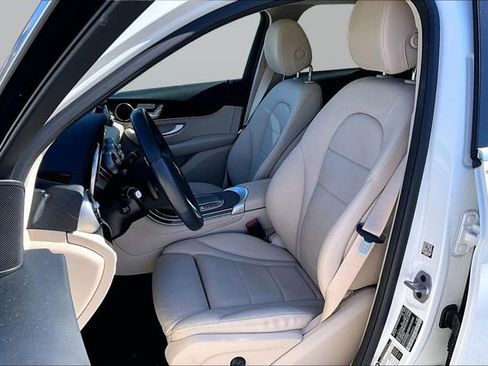 Certified 2022 Mercedes-Benz GLC 300 4MATIC image 11
