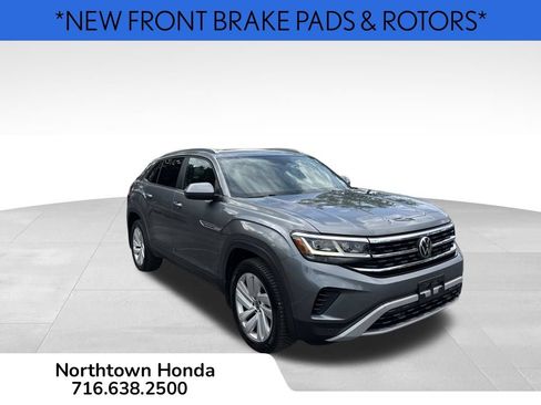 Used 2020 Volkswagen Atlas Cross Sport SE w/ Panoramic Sunroof Package AWD/4WD image 2
