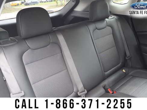 Used 2025 Chevrolet Trax LT w/ LT Convenience Package FWD image 23