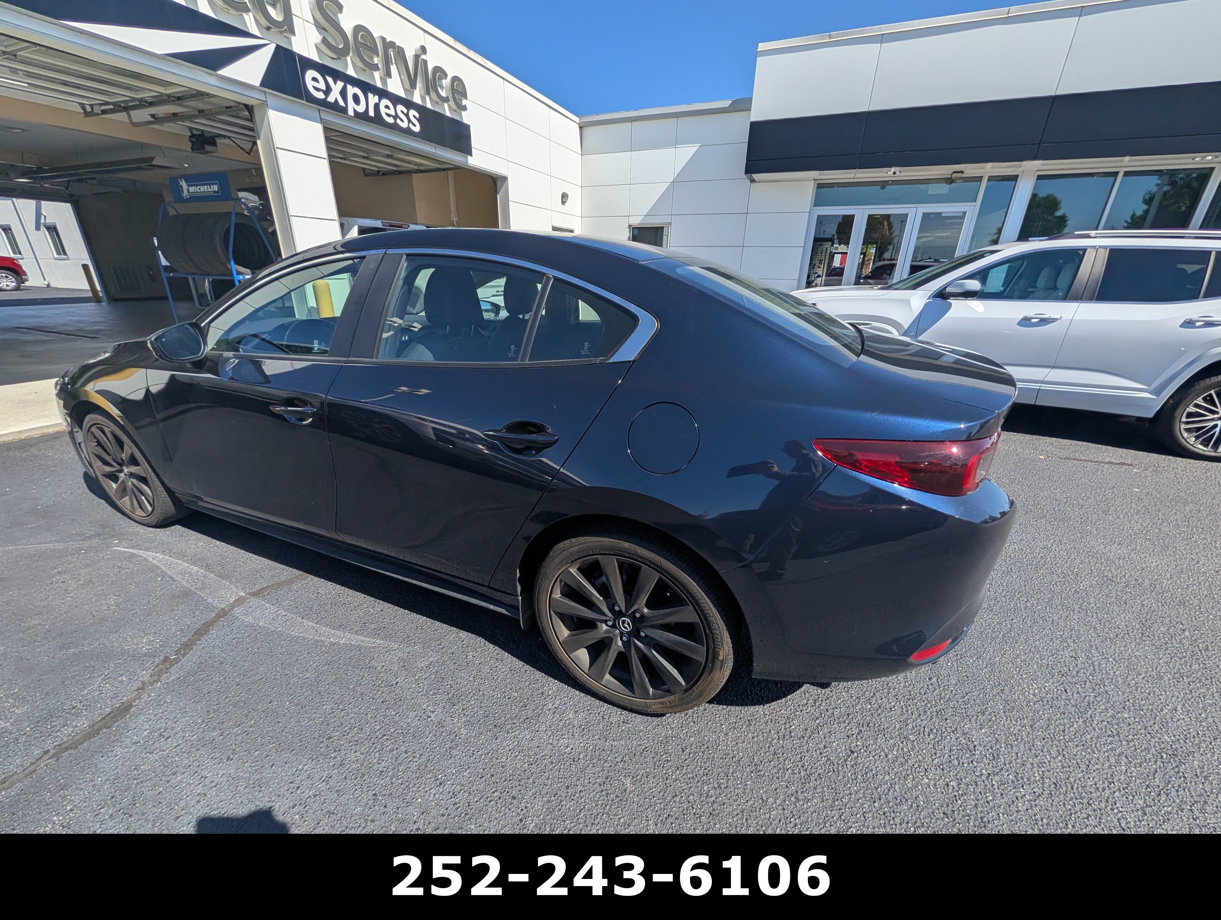 Used 2025 MAZDA MAZDA3 s FWD image 10