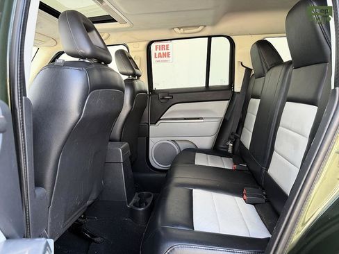 Used 2007 Jeep Patriot Limited w/ Driver Convenience Group FWD image 15