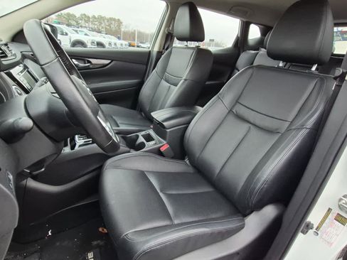 Used 2022 Nissan Rogue Sport SL image 10