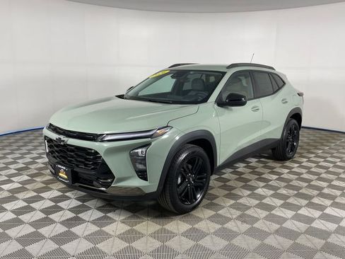 New 2026 Chevrolet Trax ACTIV FWD image 1
