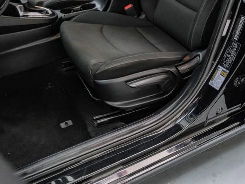 Used 2022 Kia Forte LXS image 24