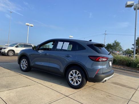Used 2025 Ford Escape Active FWD image 9