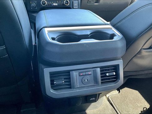 Used 2024 Ford F250 Lariat w/ Tremor Off-Road Package AWD/4WD image 18