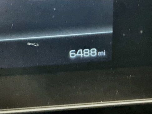 Used 2025 Kia Niro EX FWD image 12
