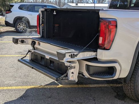 New 2026 GMC Sierra 1500 AT4 w/ AT4 Premium Package AWD/4WD image 34