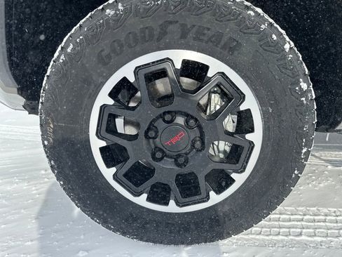 New 2026 Toyota Tacoma TRD Off-Road image 9