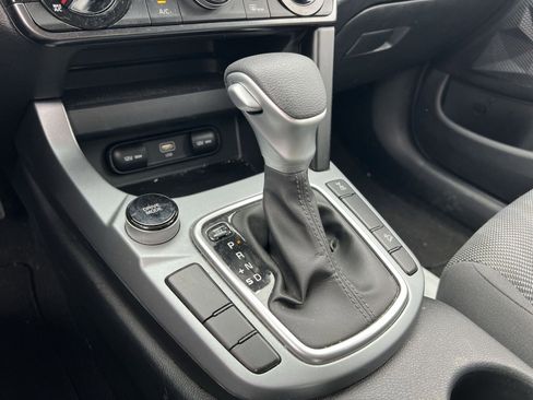 Used 2024 Kia Seltos LX AWD/4WD image 29