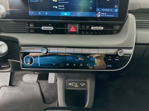 New 2026 Hyundai Ioniq 5 SEL image 13