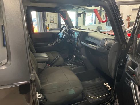 Used 2012 Jeep Wrangler Sport AWD/4WD image 44