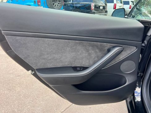 Used 2021 Tesla Model 3 Standard Range Plus RWD image 19