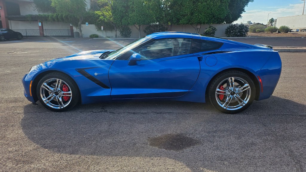 Used 2016 Chevrolet Corvette Stingray Coupe w/ 3LT Preferred Equipment Group RWD image 7