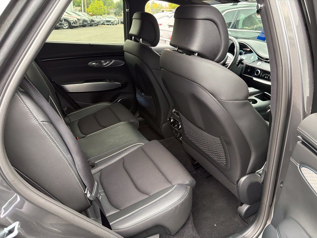 Used 2023 Genesis GV70 2.5T w/ Sport Prestige Package AWD/4WD image 11