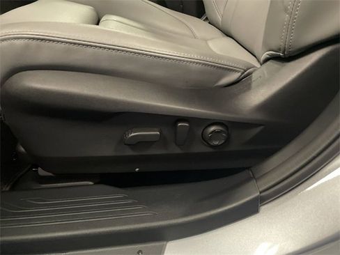 Used 2023 Subaru Legacy Limited image 12