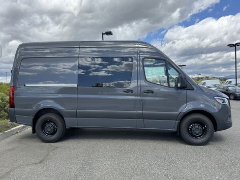 New 2026 Mercedes-Benz Sprinter 2500 image 8