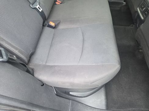 Used 2021 Toyota RAV4 LE AWD/4WD image 28