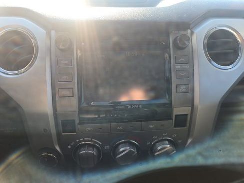 Used 2017 Toyota Tundra SR5 image 11