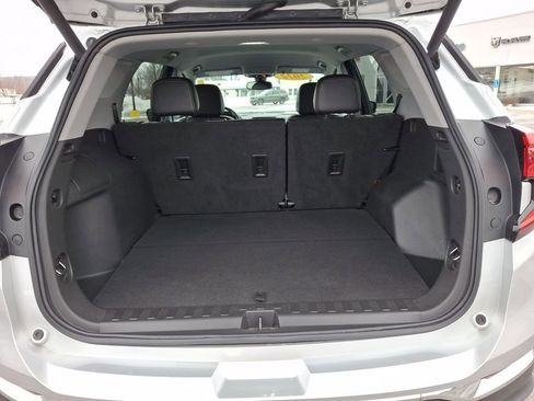 Used 2022 GMC Terrain SLT image 14