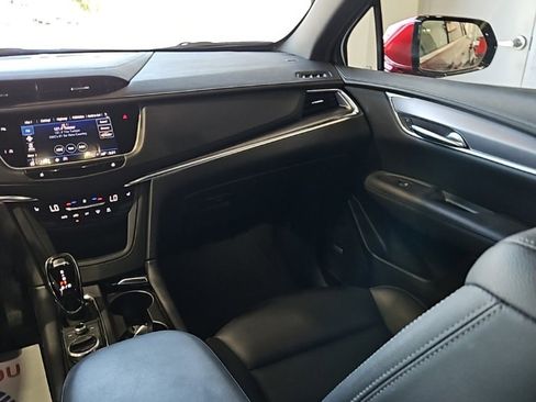 Used 2023 Cadillac XT5 Luxury image 24