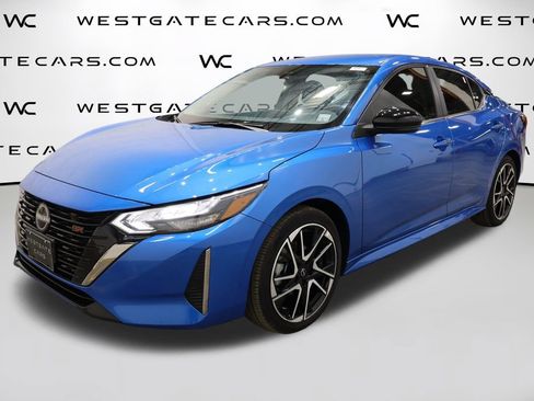 Used 2024 Nissan Sentra SR FWD image 1