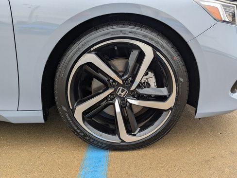 Certified 2022 Honda Accord Sport image 32