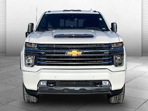 Used 2020 Chevrolet Silverado 2500 High Country w/ Z71 Off-Road Package image 2