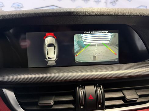 Used 2018 Alfa Romeo Stelvio Ti Sport image 38