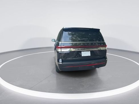Certified 2022 Lincoln Navigator Reserve AWD/4WD image 7