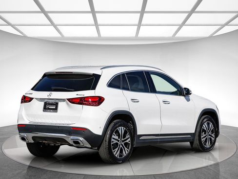 Certified 2025 Mercedes-Benz GLA 250 4MATIC image 4