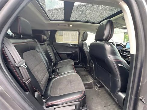 Used 2021 Ford Escape SEL w/ SEL Stealth AWD Package image 13