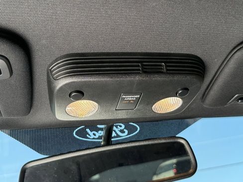 Used 2020 Ford Mustang Premium image 27