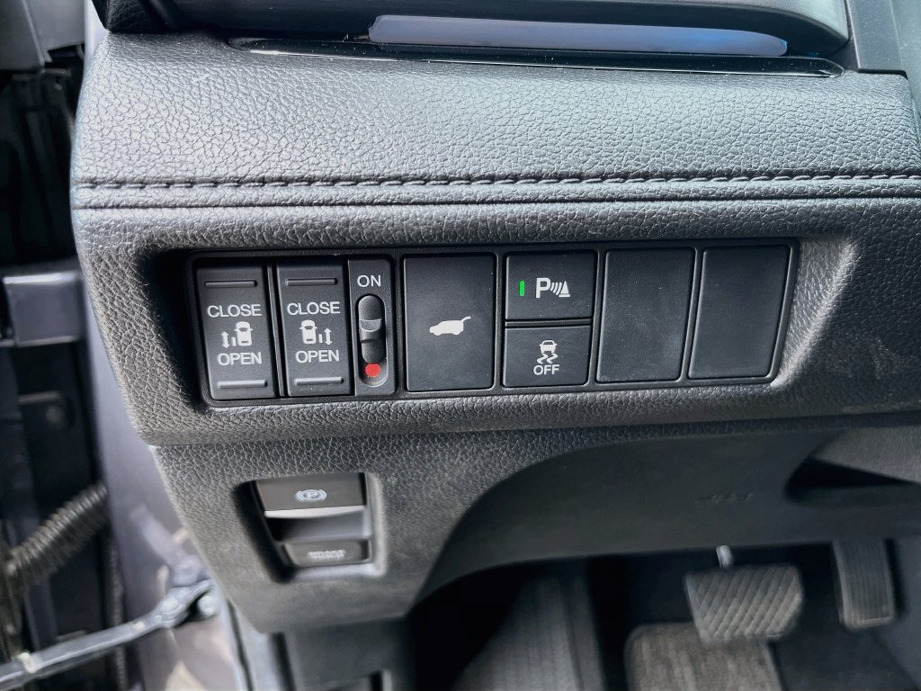 Used 2025 Honda Odyssey Touring image 10