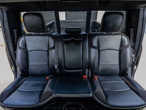 Used 2023 RAM 3500 Laramie w/ Night Edition image 35